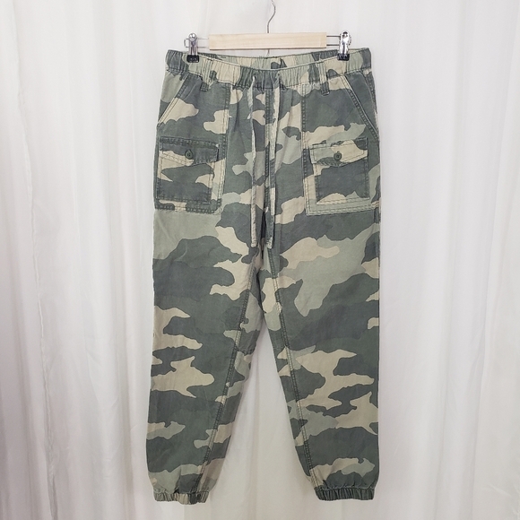 Aerie camouflage pant jogger size medium - Picture 1 of 8